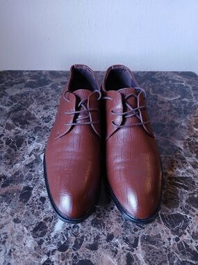 Men's Brown Leather Dress Shoes - Classic Lace-Up